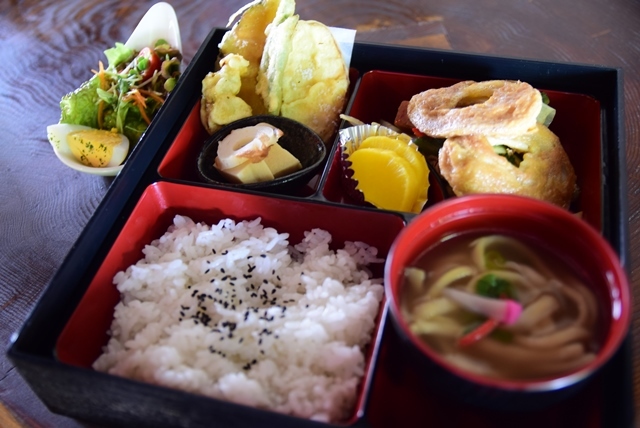 ハンダマ 下井阪 カフェ 食べログ