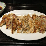 麺の坊　晴天 - 秀鳳
      焼き餃子