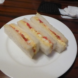 カフェ 三番館_1