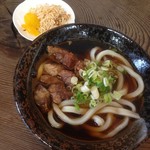 さんさん堂 - 肉うどんと切り干し大根？