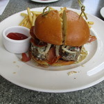 The Blue Room - ブルー・ルーム・バーガー