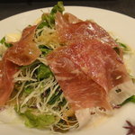 和風花紋 - 生ハムサラダ1人前