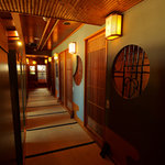 京町家 - 店内は旅館を思わせる、どこか懐かしい静かな和空間｡｡
