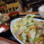 Hatagoya Juubee - 特盛野菜炒め　すごい量です