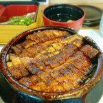 あつた蓬莱軒 神宮店 - 