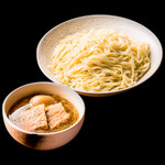 リょう花 - 塩味玉つけ麺　890円（税別）