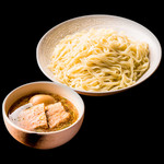 Ryouka - 塩味玉つけ麺　890円（税別）