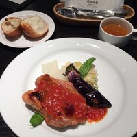 GARB CENTRAL - 鶏もも肉のロースト