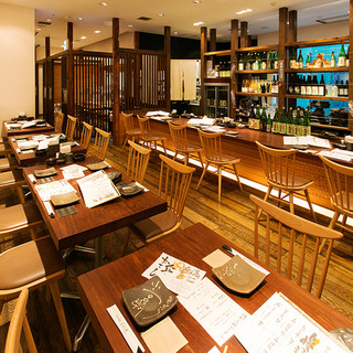 【宴会個室】壁一面ガラス張りの開放的な人気個室