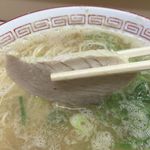 八ちゃんラーメン - このラーメンにこのチャーシュー