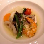 ジャッジョーロ銀座 - ハーブ蒸しのお魚