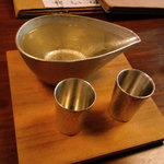 出町ろろろ - こんな素敵な器で日本酒が出てきます^^