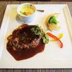 ベーカリーレストランサンマルク - ハンバーグステーキ トリュフソース。2280円