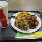 Chow Mein Express - 焼きそばと豚の甘酢、チキンの炒め物