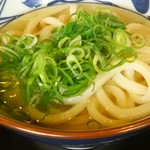 丸亀製麺 - かけうどん、出汁と葱と生姜はご自由に❗