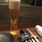 ビビ 立川本店 - 生ビール サッポロ黒ラベル 700円。