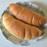 パン工場 - 料理写真:塩ぱん１つ、112円です。