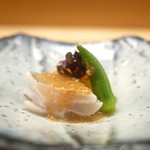 麻布十番 ふくだ - 鱚の湯引きオクラ添え