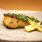 麻布十番 ふくだ - 真魚鰹の幽庵焼き　ヤングコーン添え