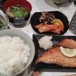 こどんぶり - 塩鮭定食