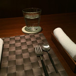 クッチーナ イタリアーナ ガッルーラ - テーブルセット。