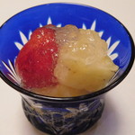 太田なわのれん - さくらんぼとパイナップルのゼリー寄せ