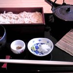 蕎麦と日本料理　驚　KYO - かしわ蕎麦
