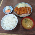 柏屋食堂 - 一品おかず定食（800円）2016年7月