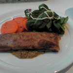 ブラッスリー ポール・ボキューズ - ジューシーな牛肉のパテのパート包み焼き