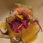 時の宿 すみれ - 千本湯引きと秋の色どりを柿のジュレで