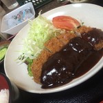 神納 - 味噌カツ定食(700円）