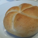 銀座 ハプスブルク・ファイルヒェン - カイザーセンメル（パン）。