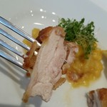 銀座 ハプスブルク・ファイルヒェン - ウィーナーバックヘンデル、断面。