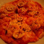 テンプラリーニョ - シーフードピザ。魚介たっぷり。薄皮で食べやすい。