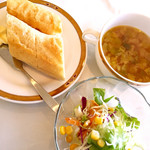 Eiichibankan - ギネスシチューのセット＊サラダ、スープ、パン