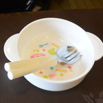 陳餐閣 - 子供用の食器