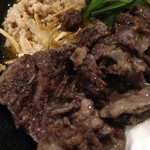 北海道咖喱饂飩 亀 - 牛すじの煮込み