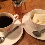 クルミドコーヒー - クルミドコーヒー(深々煎り珈琲、クルミドレアチーズ)