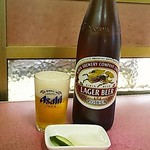 中華料理 萬福 - 大瓶ビール＆お新香
