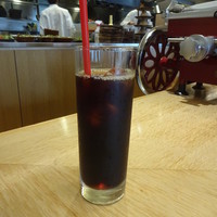 ウォルプタス 東京駅グランルーフ店 - アイスコーヒー