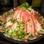 Teppan Sakaba Shouchuu Mijiamu - 和豚とモヤシの陶板焼き！あっさり美味しい♪