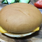 McDonalds - チーズバーガー　１３０円