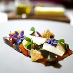 オマージュ - アミューズブーシュ
      サーディンが絶品