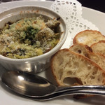 ル コントワ - サザエとマコモ茸のココット焼き ブルゴーニュ風 800円