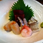 Sushi Kenzan - 刺盛5種（雲丹・鯛巻、海老、シャコマグロ、太刀魚炙り）