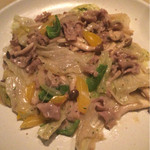 Midoriyama - 豚肉 レタス などの炒め物