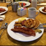 Kuhio Beach Grill - みんな朝は少食