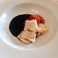 Benoit Alain Ducasse - 小イカのポワレとピペラード　ピマン・デスペレット風味