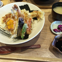 魚河岸 次郎松 - 江戸穴子と大海老の天丼1800円
                