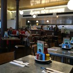 Byron Wellington Street - 